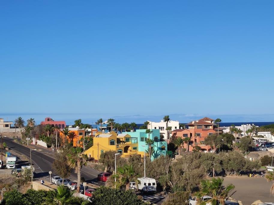 El Medano Beachfront Triplex Penthouse With Pool, Rooftop, Sea View Luaran gambar