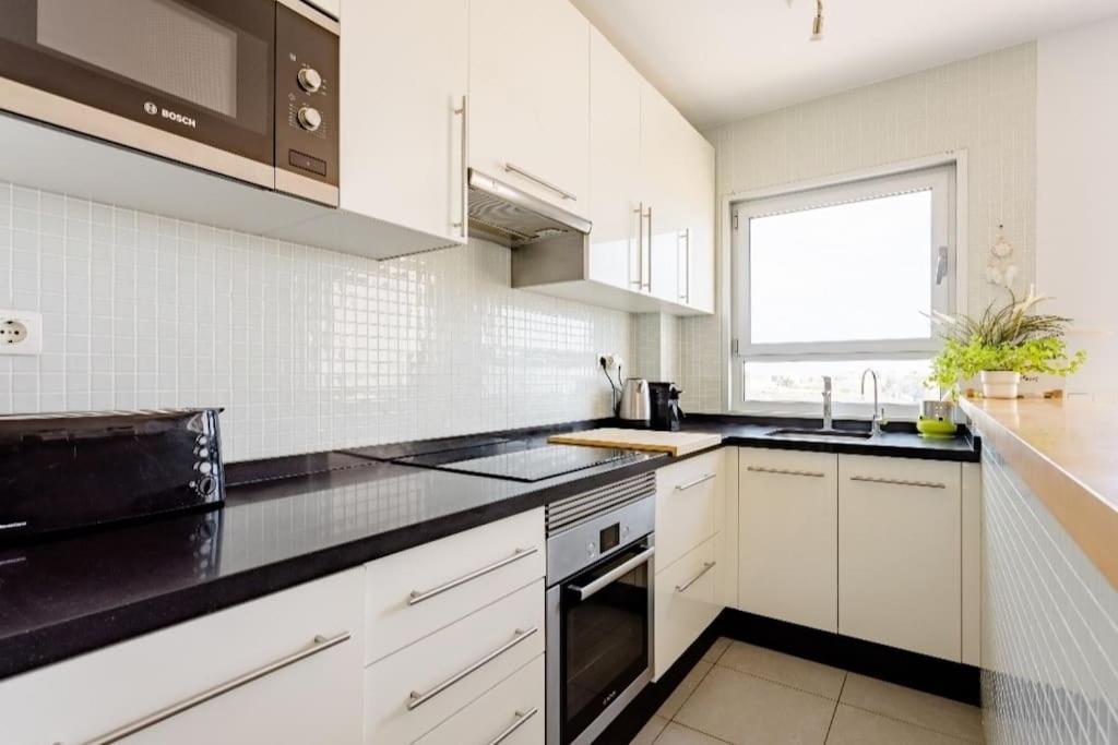 El Medano Beachfront Triplex Penthouse With Pool, Rooftop, Sea View Luaran gambar