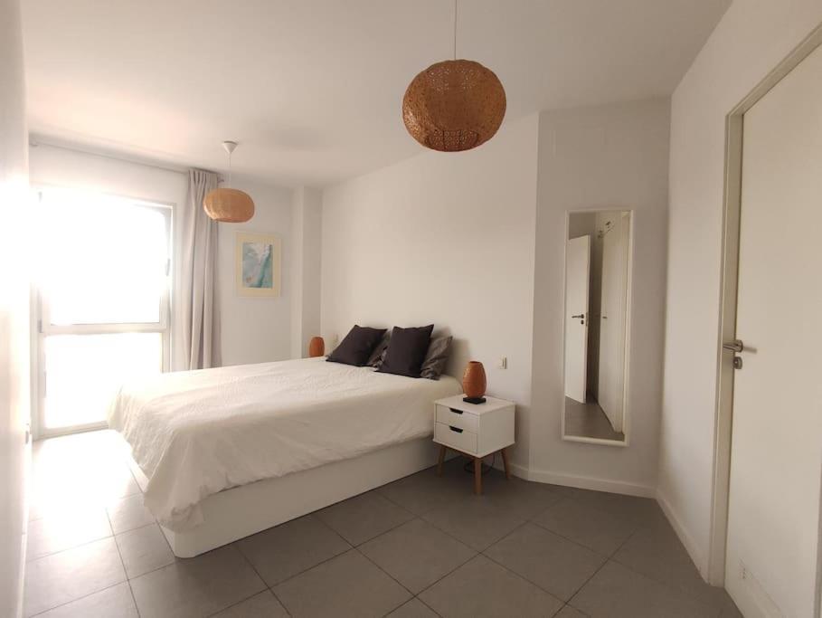 El Medano Beachfront Triplex Penthouse With Pool, Rooftop, Sea View Luaran gambar